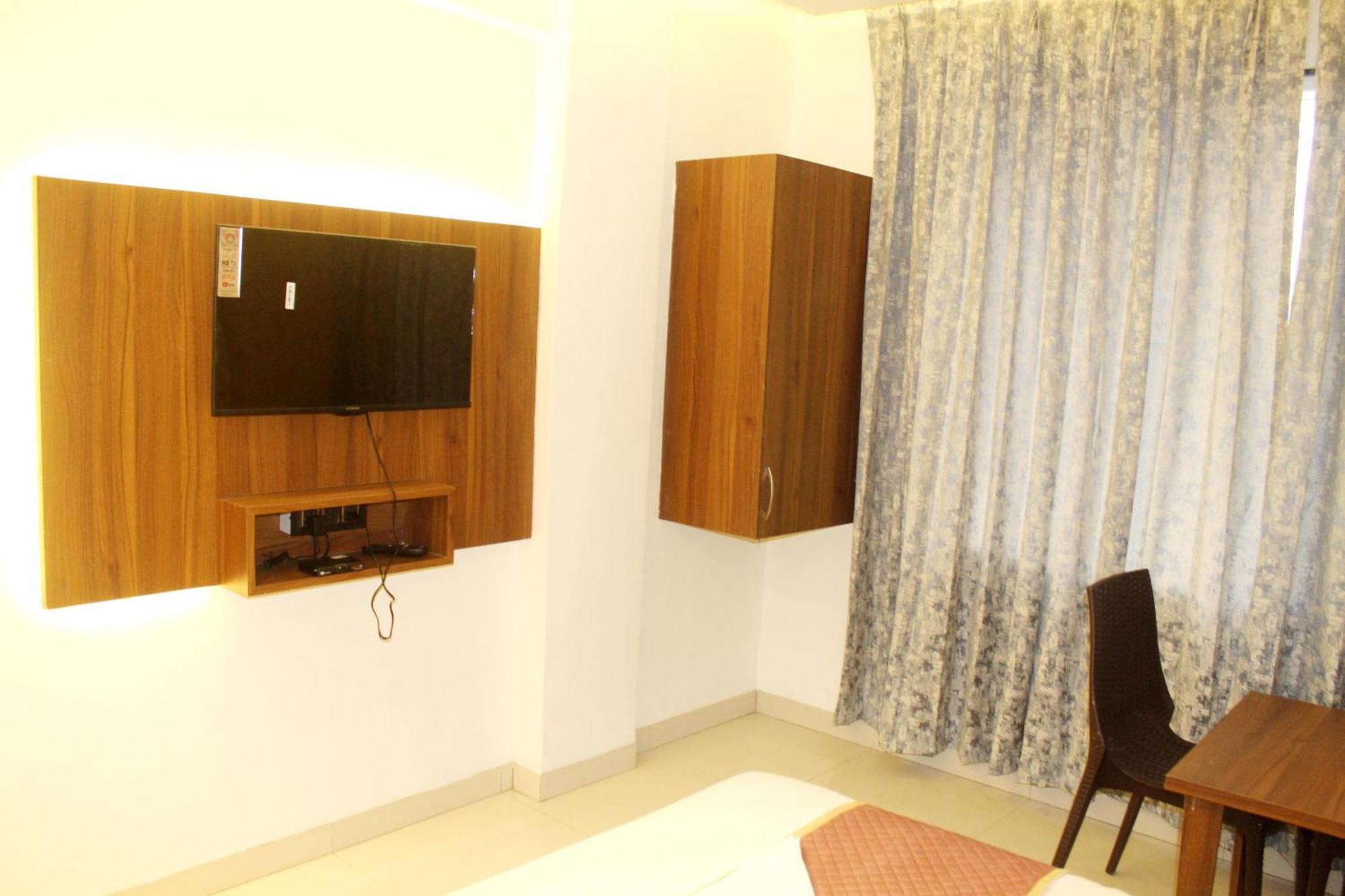 Hotel India Gate Narhe, Pune Exterior photo